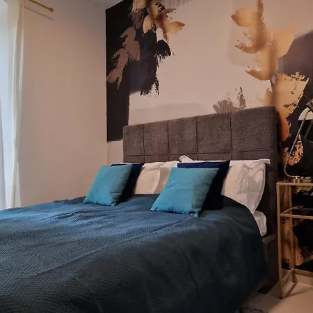 Daire La Casa Allegra With Private Parking Space *