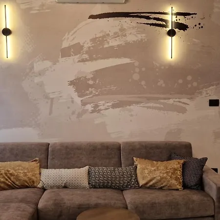 La Casa Allegra Apartment *
