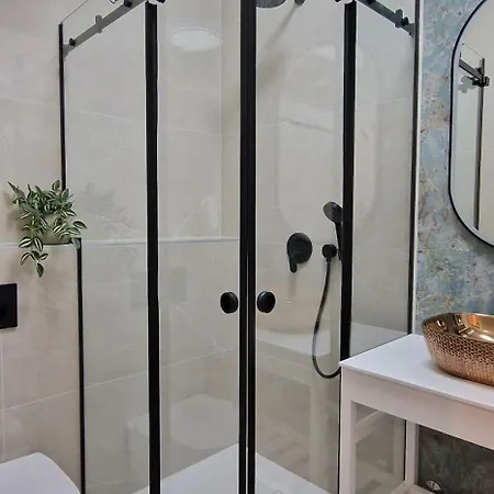 Apartman La Casa Allegra With Private Parking Space *