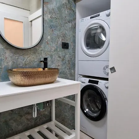 La Casa Allegra With Private Parking Space Apartman